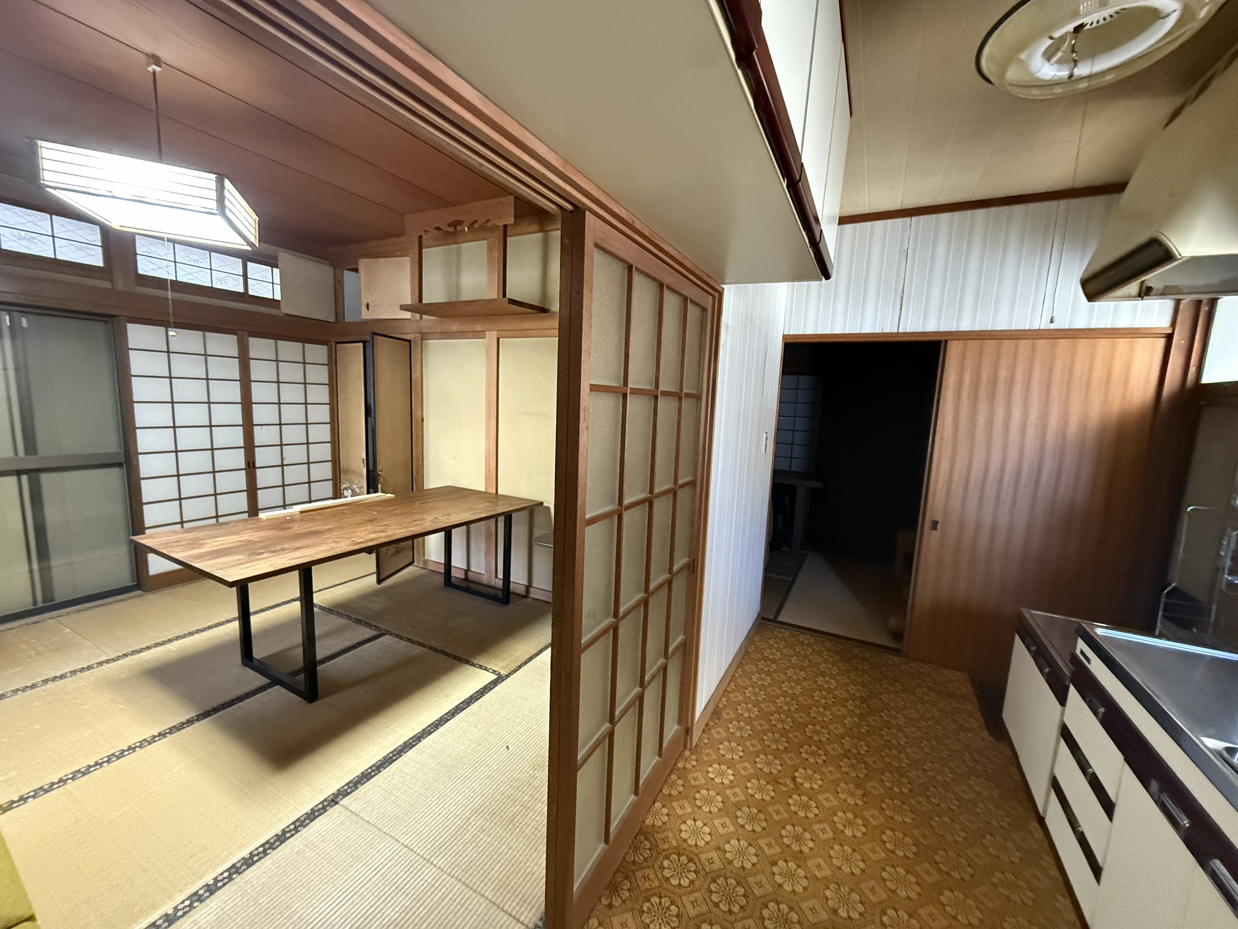 リノベーション前の空き家